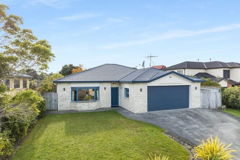 Photo of property in 3 Barque Crescent, Whitby, Porirua, 5024