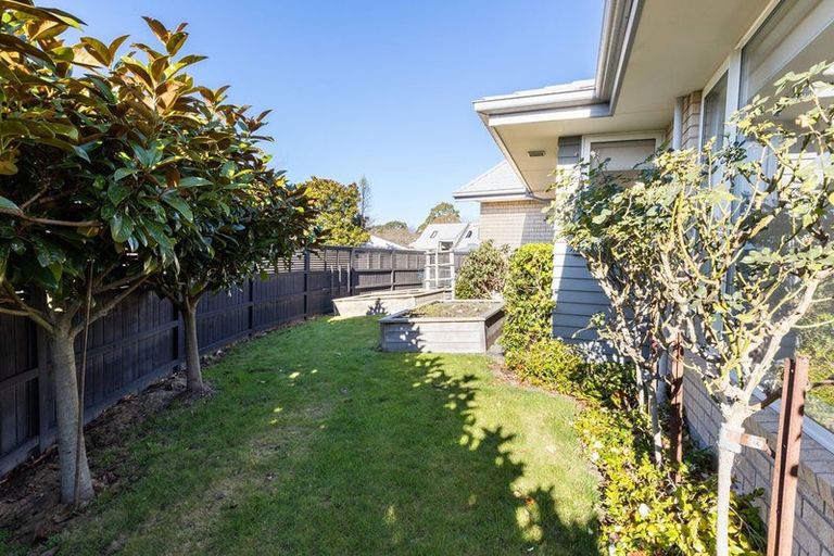 Photo of property in 4 Kilkivan Lane, Broomfield, Christchurch, 8042