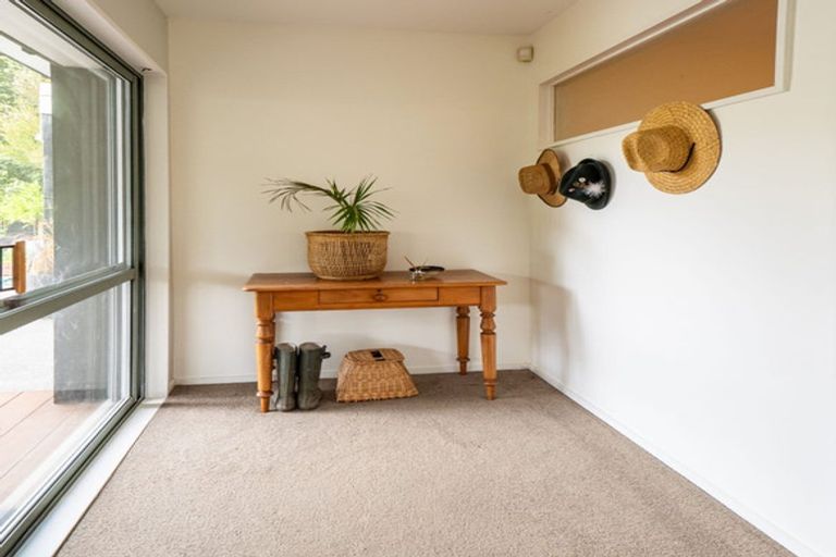 Photo of property in 6506 Christchurch Akaroa Road, Takamatua, 7581