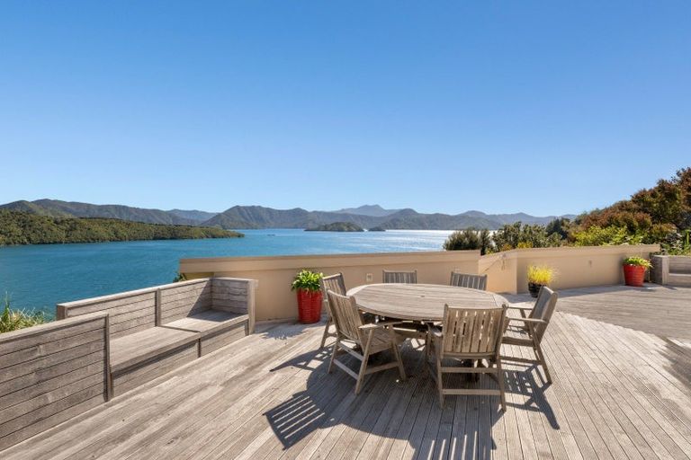 Photo of property in 1 Cooks Ridge, Waikawa, Picton, 7281