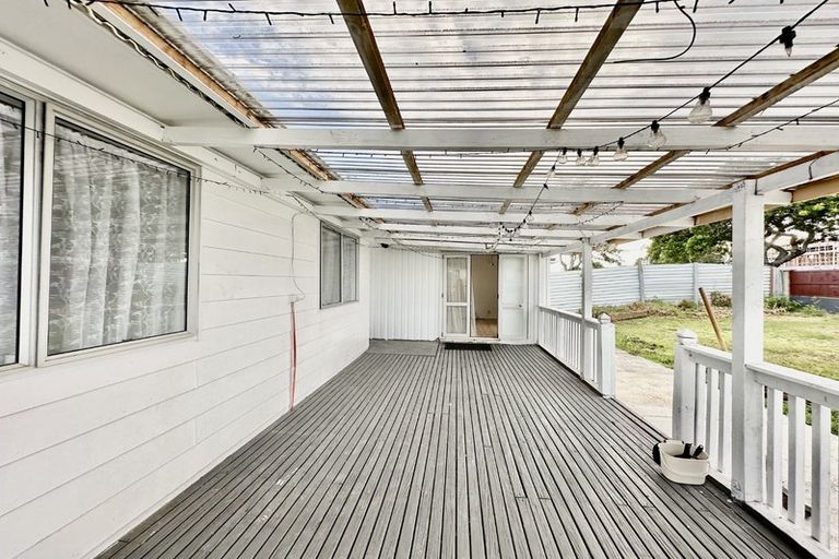 Photo of property in 57 Hyperion Drive, Randwick Park, Auckland, 2105