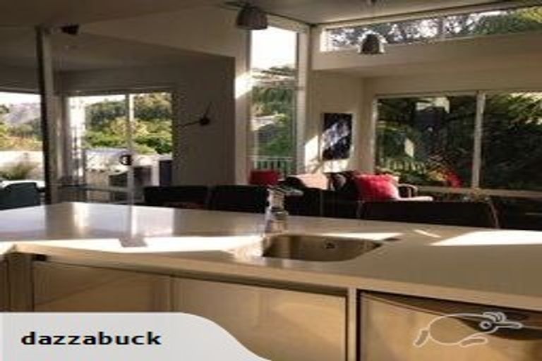 Photo of property in 6 Glentui Grove, Khandallah, Wellington, 6035