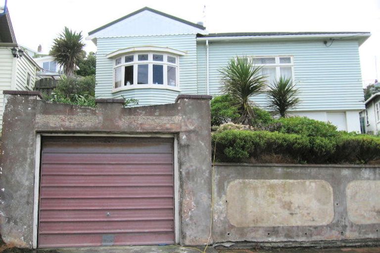 Photo of property in 10 Beach Street, Island Bay, Wellington, 6023