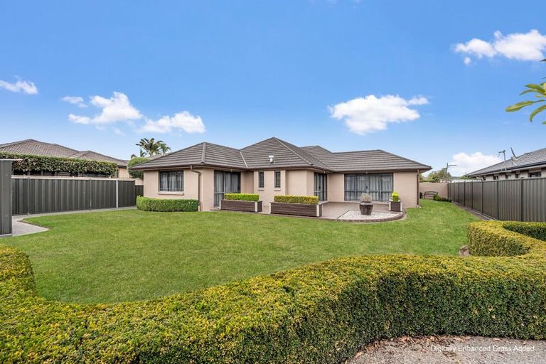 Photo of property in 5 Russell Robertson Drive, Havelock North, 4130