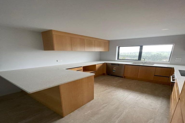 Photo of property in 262a Sturges Road, Henderson, Auckland, 0612