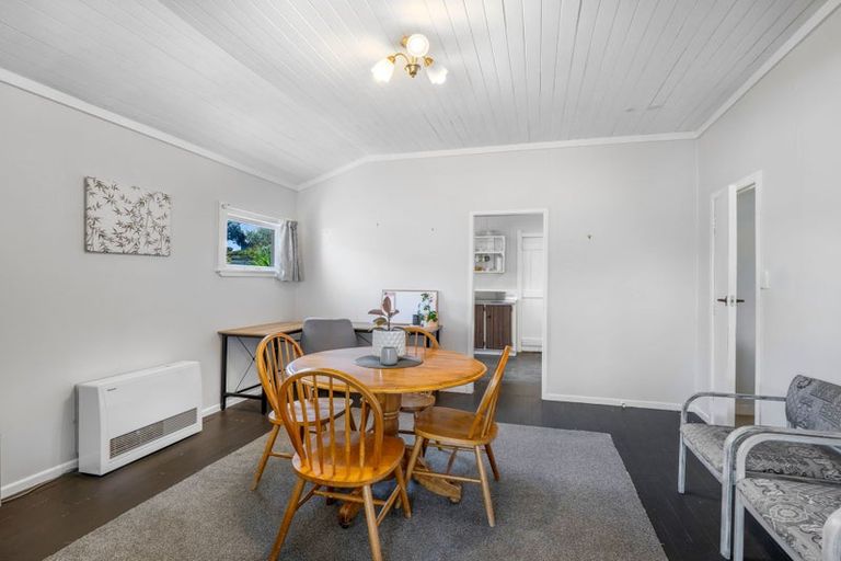Photo of property in 18 Aotea Street, Castlecliff, Whanganui, 4501