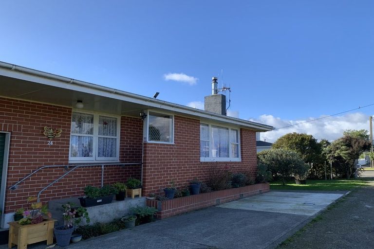 Photo of property in 24 Tasman Street, Levin, 5510