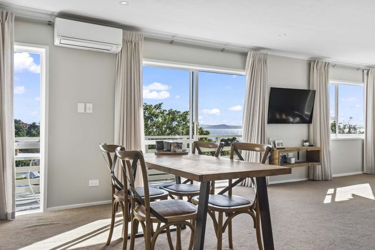 Photo of property in 1297b Whangaparaoa Road, Army Bay, Whangaparaoa, 0930