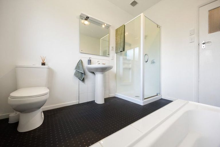 Photo of property in 8 Alison Street, Hamilton Lake, Hamilton, 3204