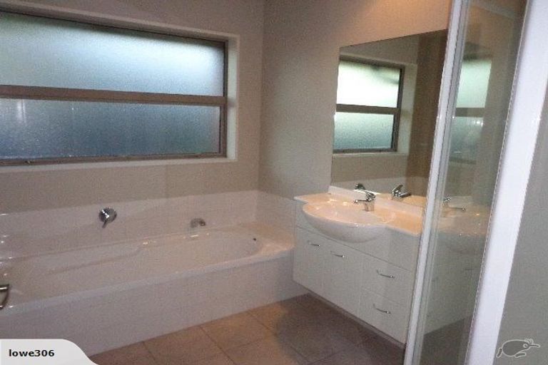 Photo of property in 5 Grassington Lane, Wigram, Christchurch, 8025