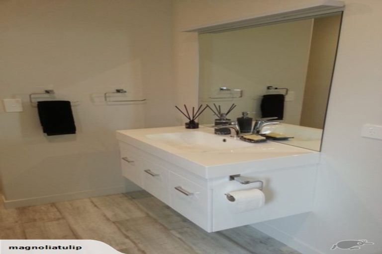 Photo of property in 2 Boulder Lane, Pyes Pa, Tauranga, 3112