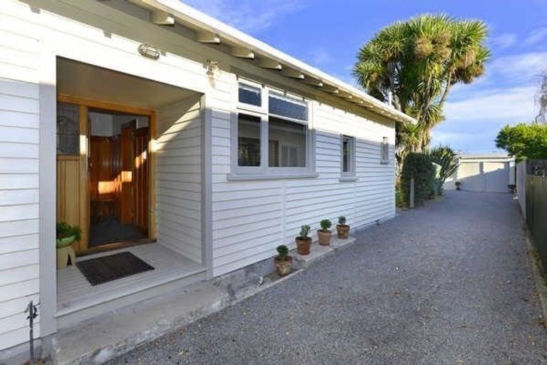Photo of property in 22 Gibbon Street, Sydenham, Christchurch, 8023