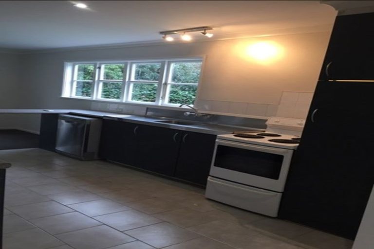 Photo of property in 28 Eveleyn Couzins Avenue, Richmond, Christchurch, 8013