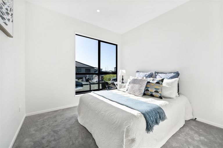 Photo of property in 2 Piki Street, Flat Bush, Auckland, 2019