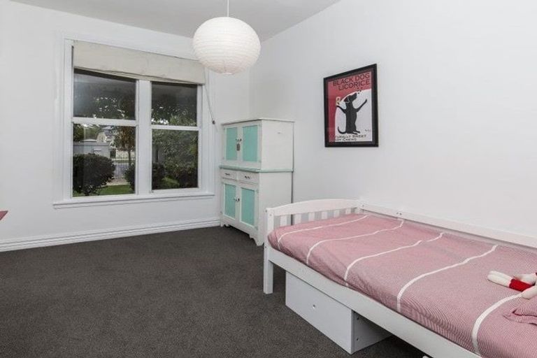Photo of property in 56 Winton Street, St Albans, Christchurch, 8014