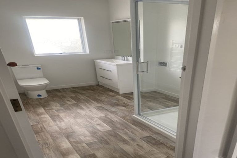 Photo of property in 2/139 Weston Road, St Albans, Christchurch, 8052