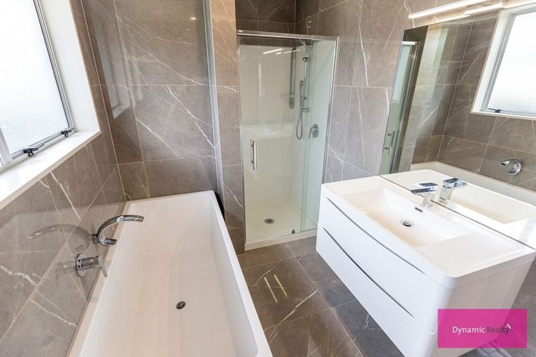 Photo of property in 15 Royal Park Drive, Parklands, Christchurch, 8083