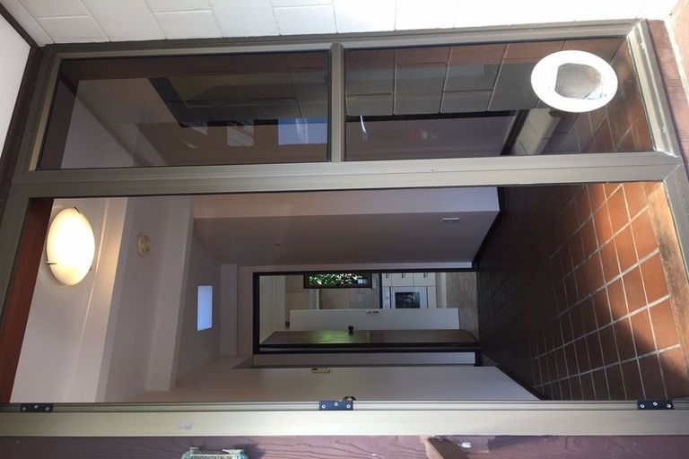 Photo of property in 19 Napier Grove, Waikanae Beach, Waikanae, 5036