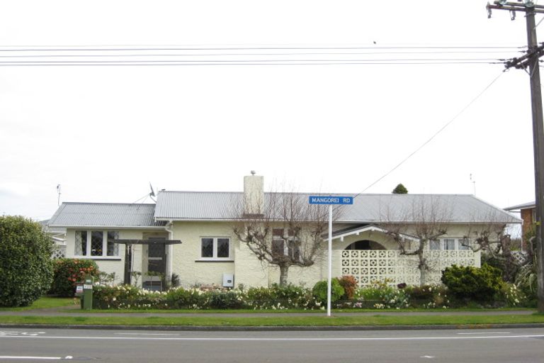 Photo of property in 220 Mangorei Road, Merrilands, New Plymouth, 4312