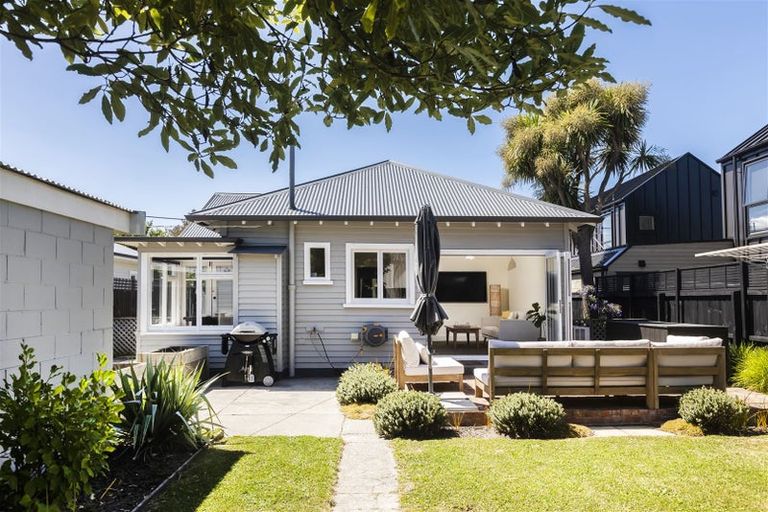 Photo of property in 229 Selwyn Street, Spreydon, Christchurch, 8024
