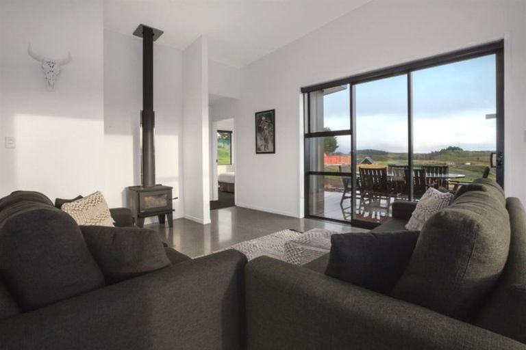 Photo of property in 9 Kristin Place, Manakau, Levin, 5573