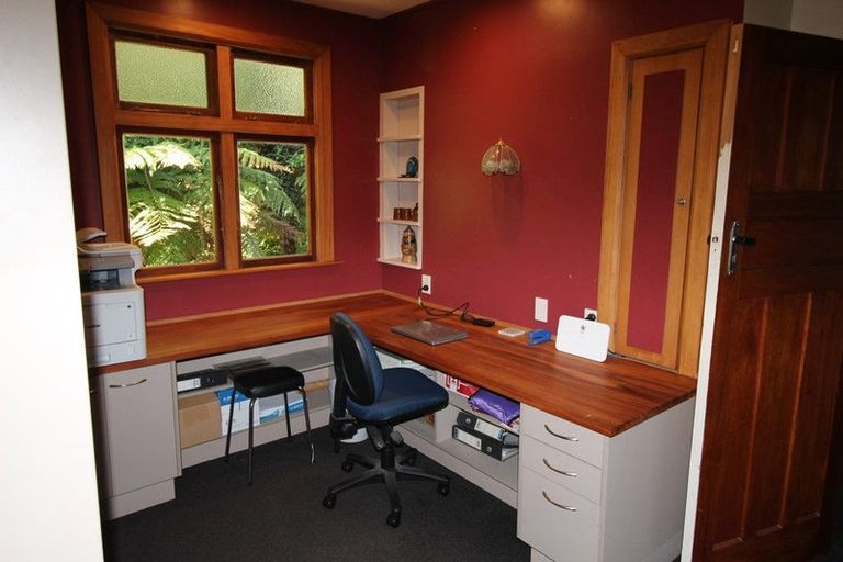 Photo of property in 15 Weenink Road, Karoro, Greymouth, 7805