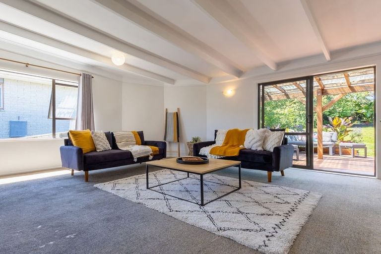 Photo of property in 21 Dale Road, Raumati South, Paraparaumu, 5032