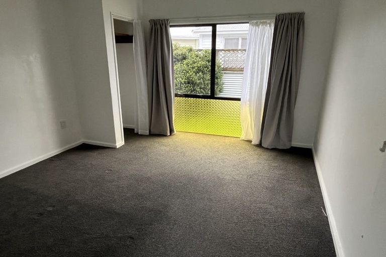 Photo of property in 9-11 Raleigh Street, Vogeltown, New Plymouth, 4310