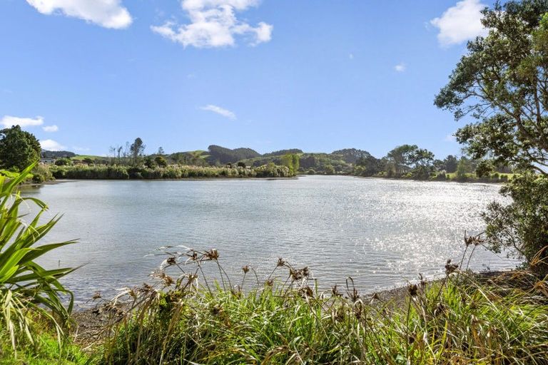 Photo of property in 33 Nihinihi Avenue, Raglan, 3225
