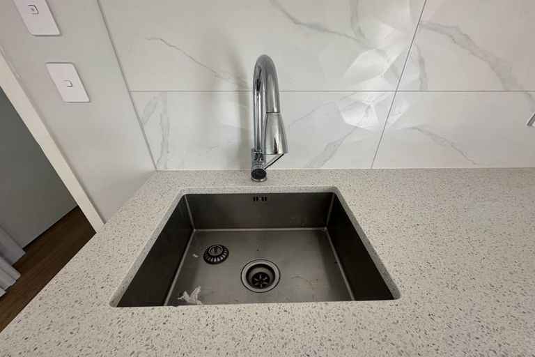 Photo of property in 206b Clovelly Road, Bucklands Beach, Auckland, 2012