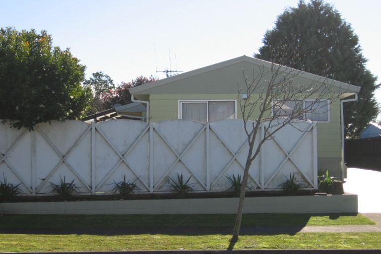 Photo of property in 4 Velma Crescent, Nawton, Hamilton, 3200