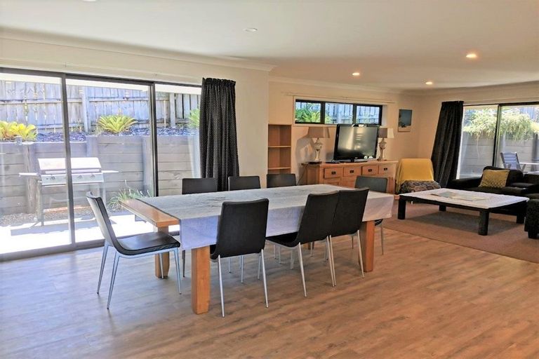 Photo of property in 4 Tuturu View, Ruakaka, 0116