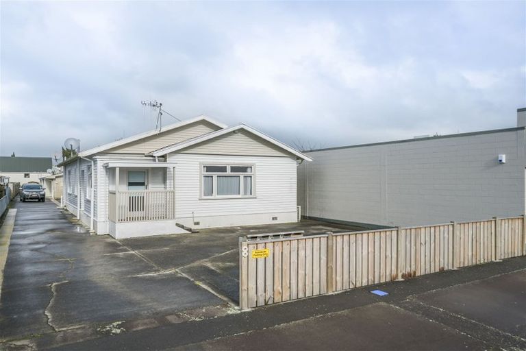 Photo of property in 1-2/8 Dahlia Street, Palmerston North, 4410