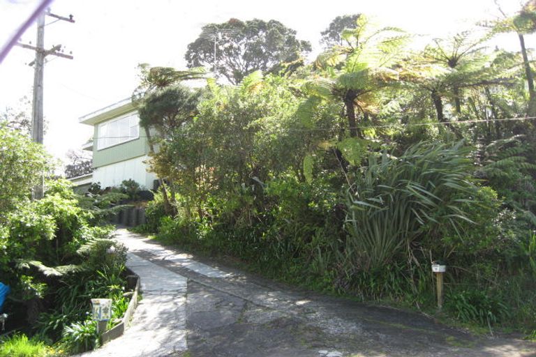 Photo of property in 16 Foster Avenue, Huia, Auckland, 0604