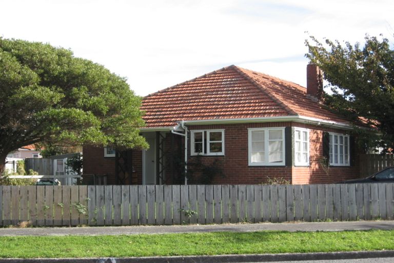 Photo of property in 33 Hall Crescent, Epuni, Lower Hutt, 5011