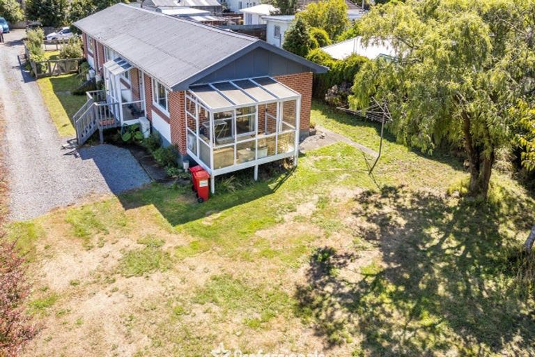 Photo of property in 2/10 Hildreth Street, Trentham, Upper Hutt, 5018