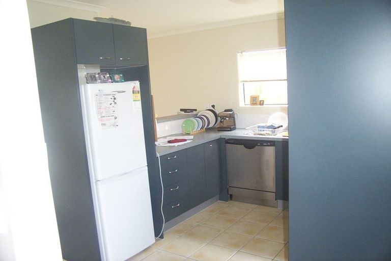 Photo of property in 45 Tiri Tiri Road, Birkdale, Auckland, 0626