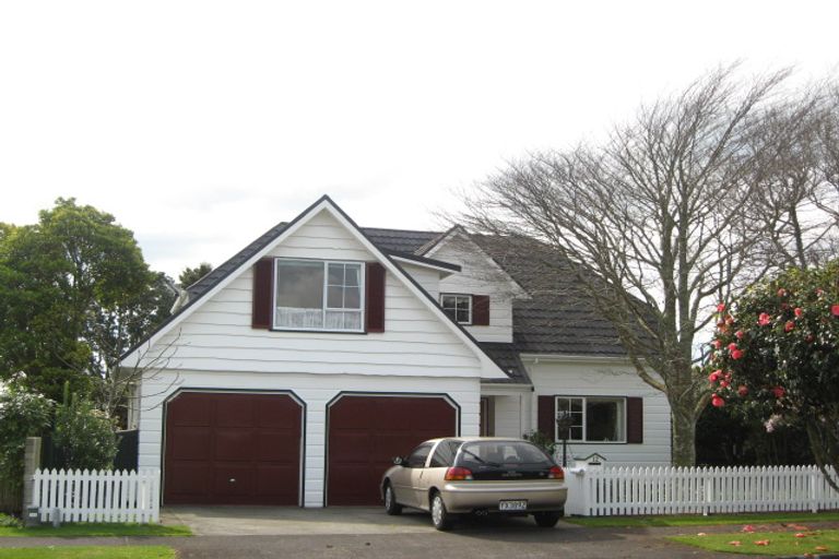 Photo of property in 12 Wesley Avenue, Frankleigh Park, New Plymouth, 4310