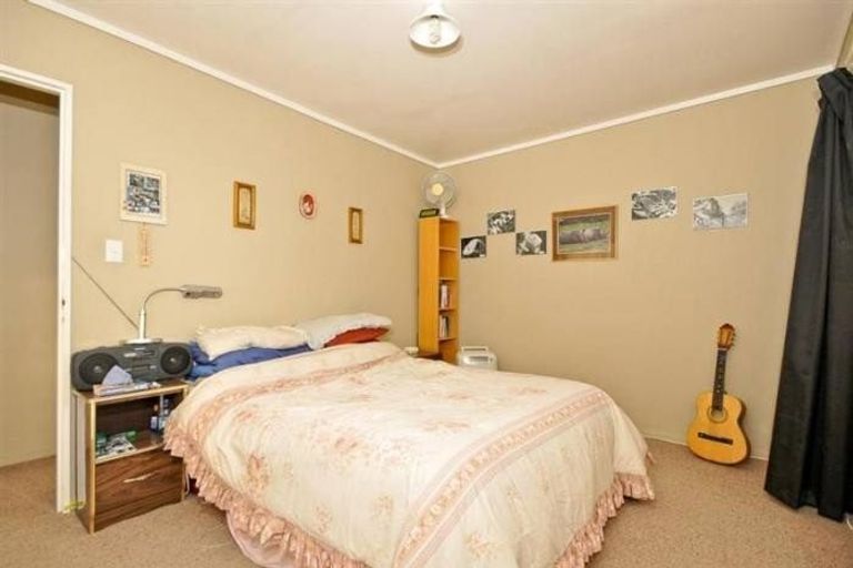Photo of property in 18a Douglas Crescent, Fairfield, Hamilton, 3214
