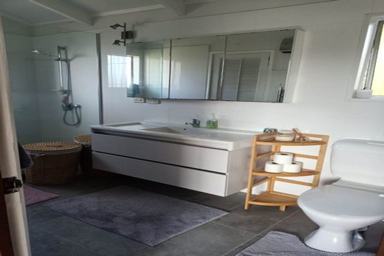 Photo of property in 19 Newport Place, Forrest Hill, Auckland, 0620