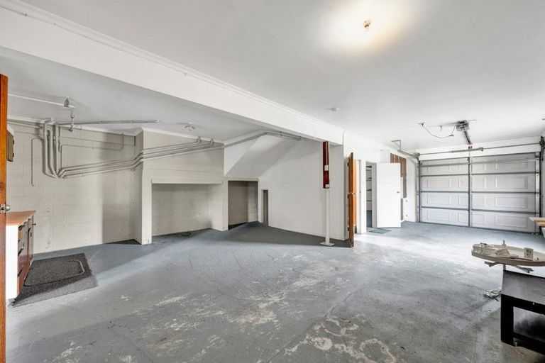 Photo of property in 17 Frankley Road, Westown, New Plymouth, 4310