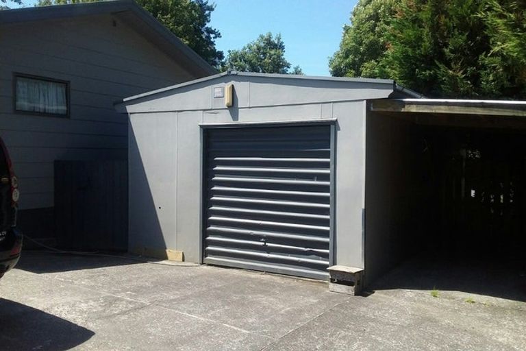 Photo of property in 6 Nettlingham Place, Te Puke, 3119