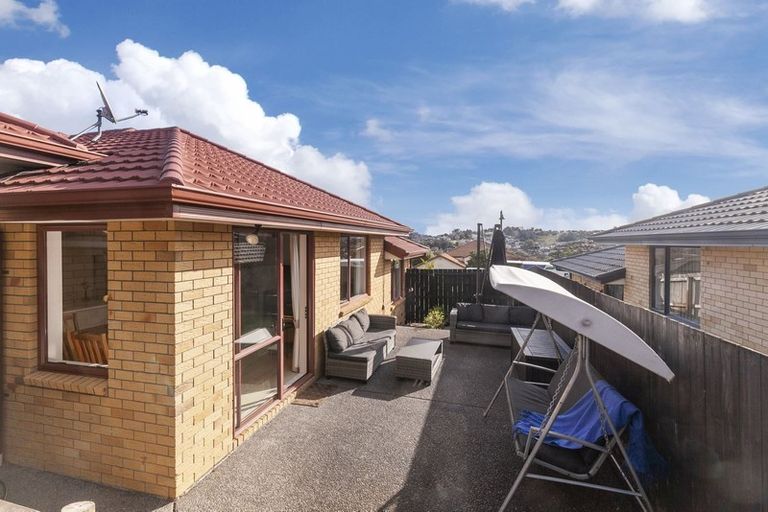 Photo of property in 57 Nimstedt Avenue, Oteha, Auckland, 0632