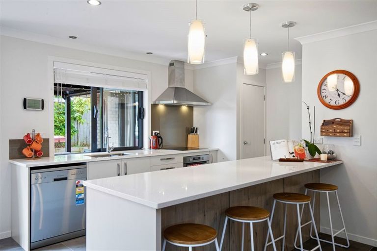 Photo of property in 85 Beatty Road, Pukekohe, 2120