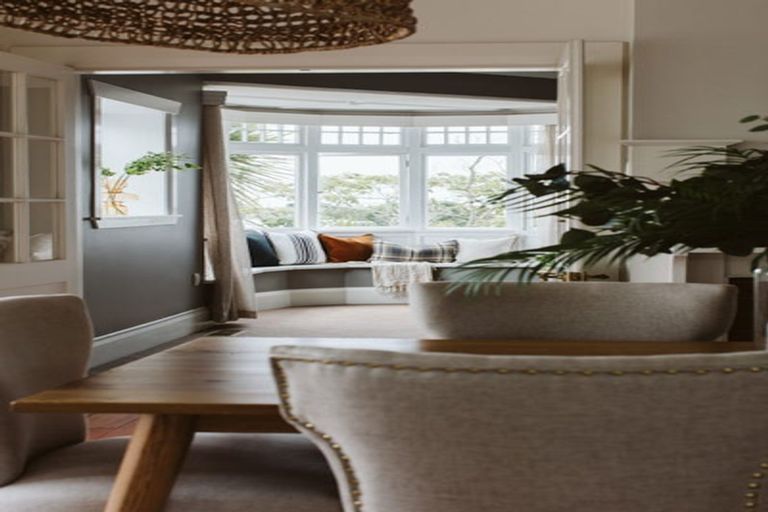 Photo of property in 62 Waiwaka Terrace, Strandon, New Plymouth, 4312