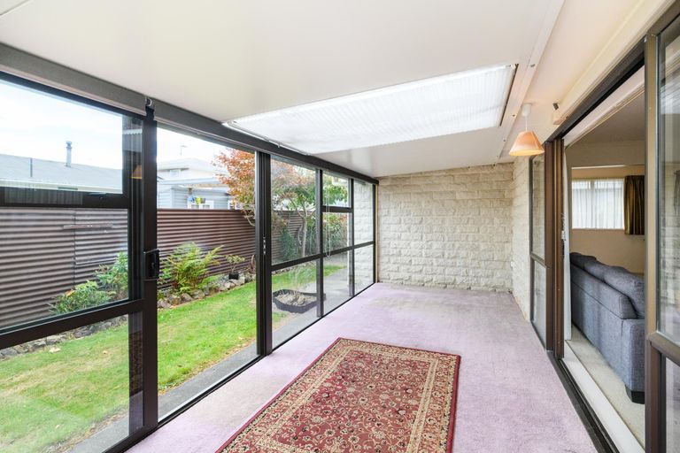 Photo of property in 4/64 Albert Street, Palmerston North, 4414