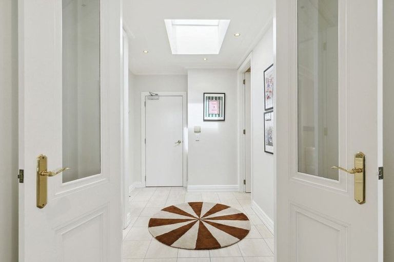 Photo of property in 15/22 Oriental Terrace, Oriental Bay, Wellington, 6011