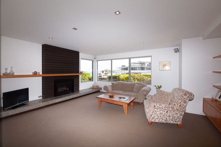 Photo of property in 24e Mandalay Terrace, Khandallah, Wellington, 6035