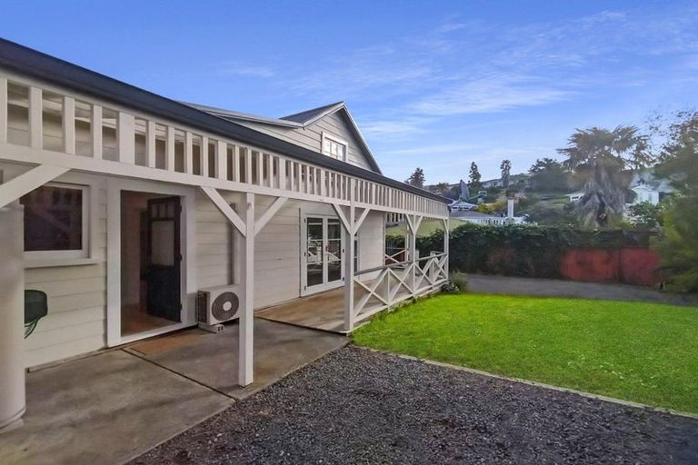 Photo of property in 1 Clyde Road, Bluff Hill, Napier, 4110