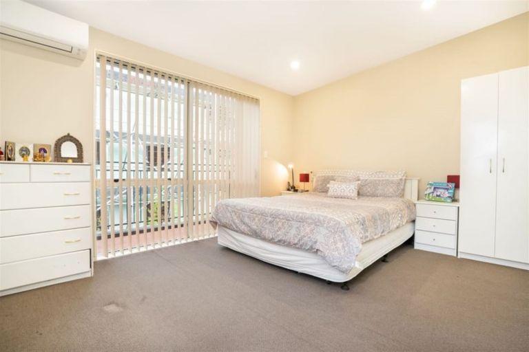 Photo of property in 6/6 Islington Avenue, New Lynn, Auckland, 0600